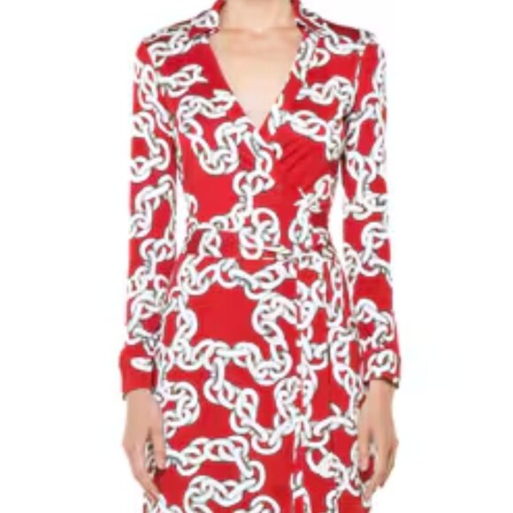 Diane Von Furstenberg Dresses & Skirts - Diane Von Furstenberg Red and White Wrap Dress - Size 8